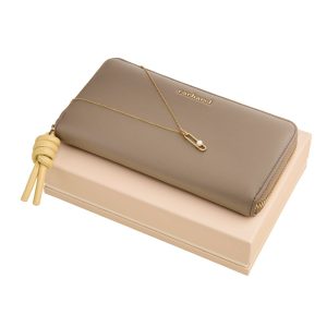 Cacharel Set Apolline (travel purse & necklace)