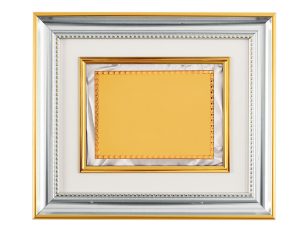 Cornice COR 84