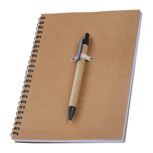Taccuino A5 con pagine a righe e copertina in cartone Kentwood