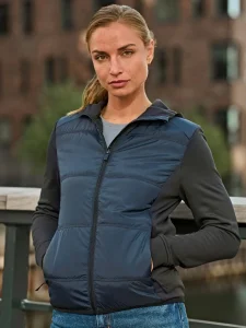 Ženska hibridna stretch jakna s kapuco Tee Jays TJ9113